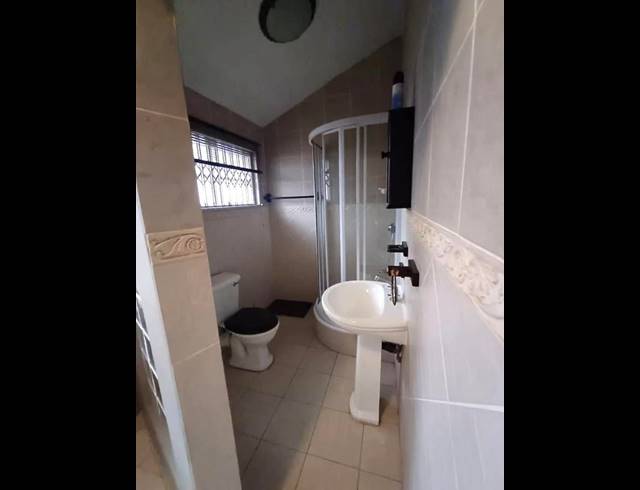 3 BEDROOM PROPERTY TO RENT IN GLENWOOD
